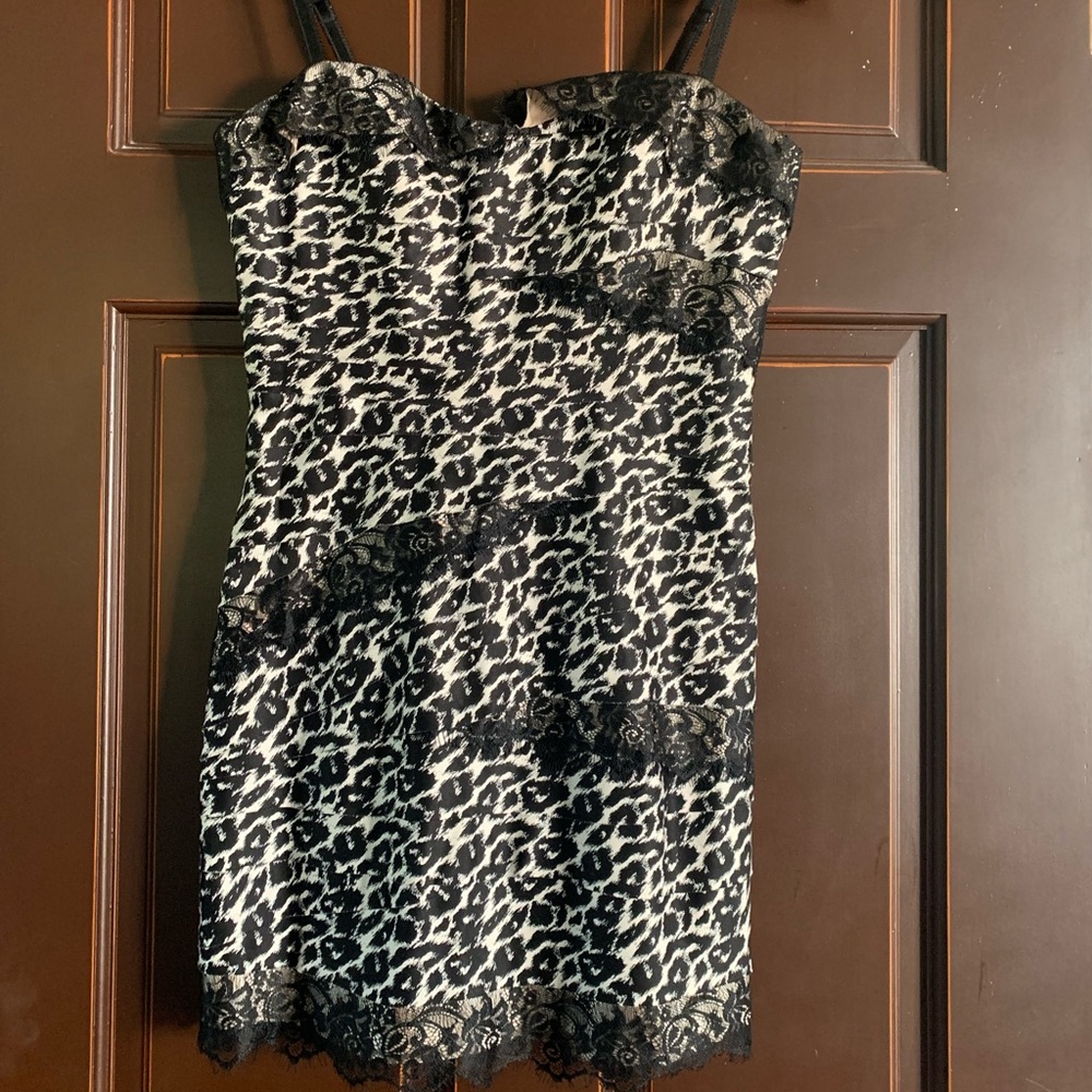 Short black animal print Bebe dress